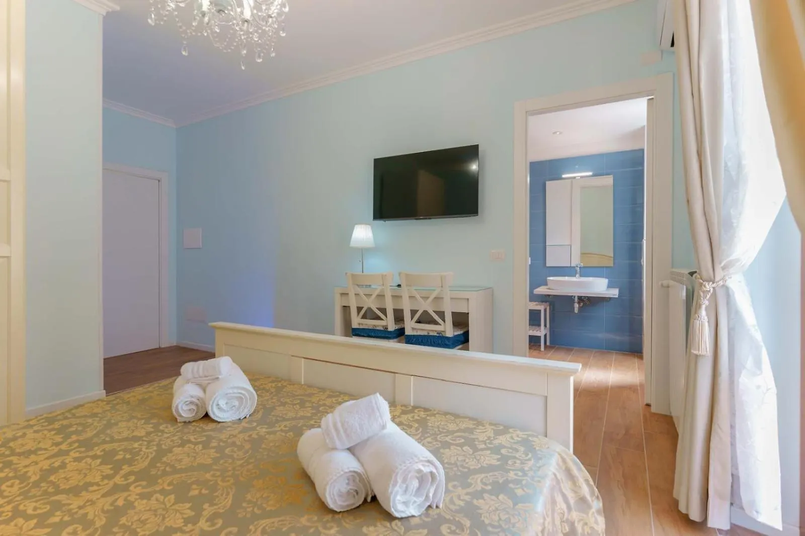 Al Teatro Lirico Hotel Cagliari Guest house