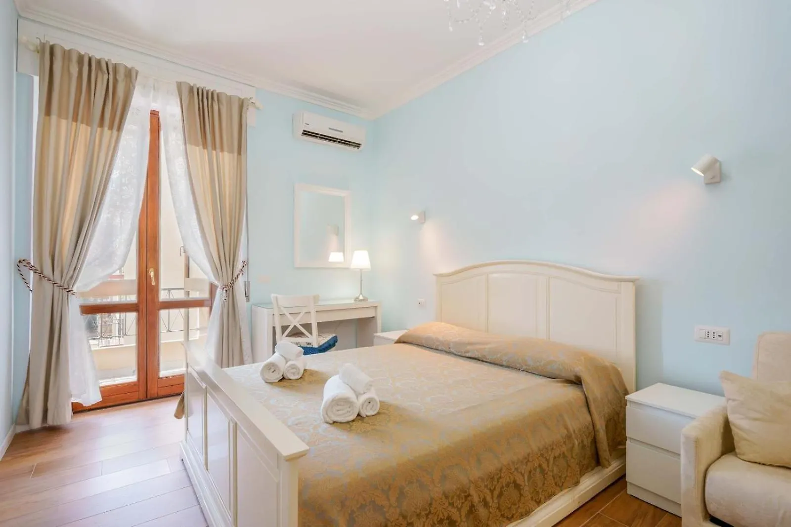 Al Teatro Lirico Otel Cagliari